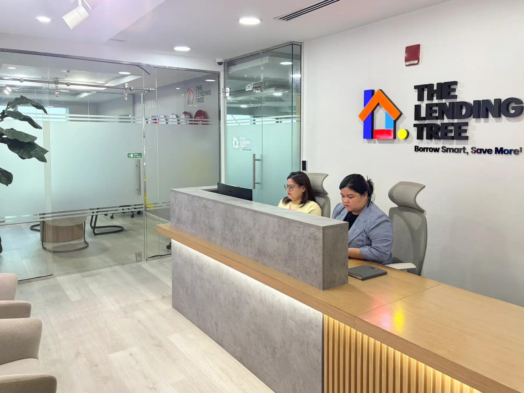 The Lending Tree reception desk at the Dubai office